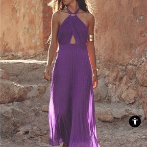 CUT OUT PLEATED MIDI DRESS